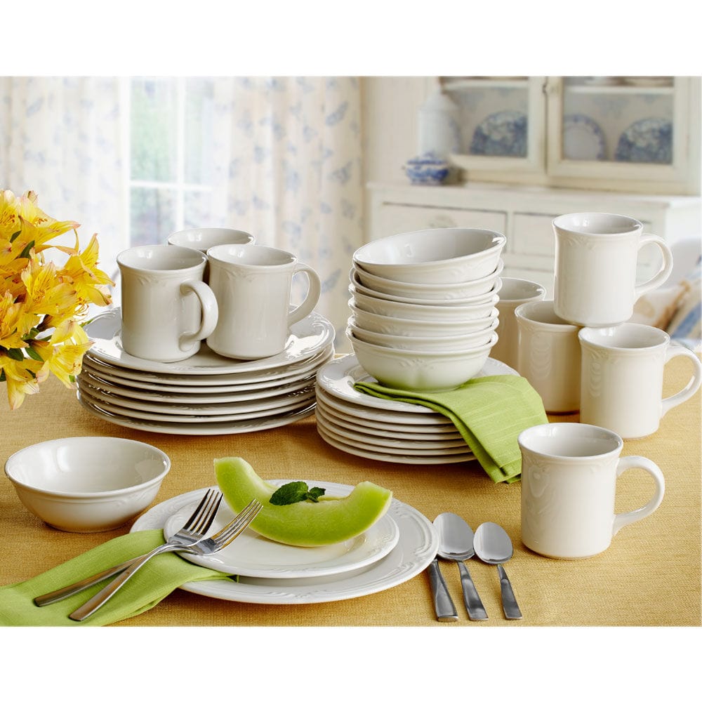 Filigree 32 Piece Dinnerware Set, Service For 8