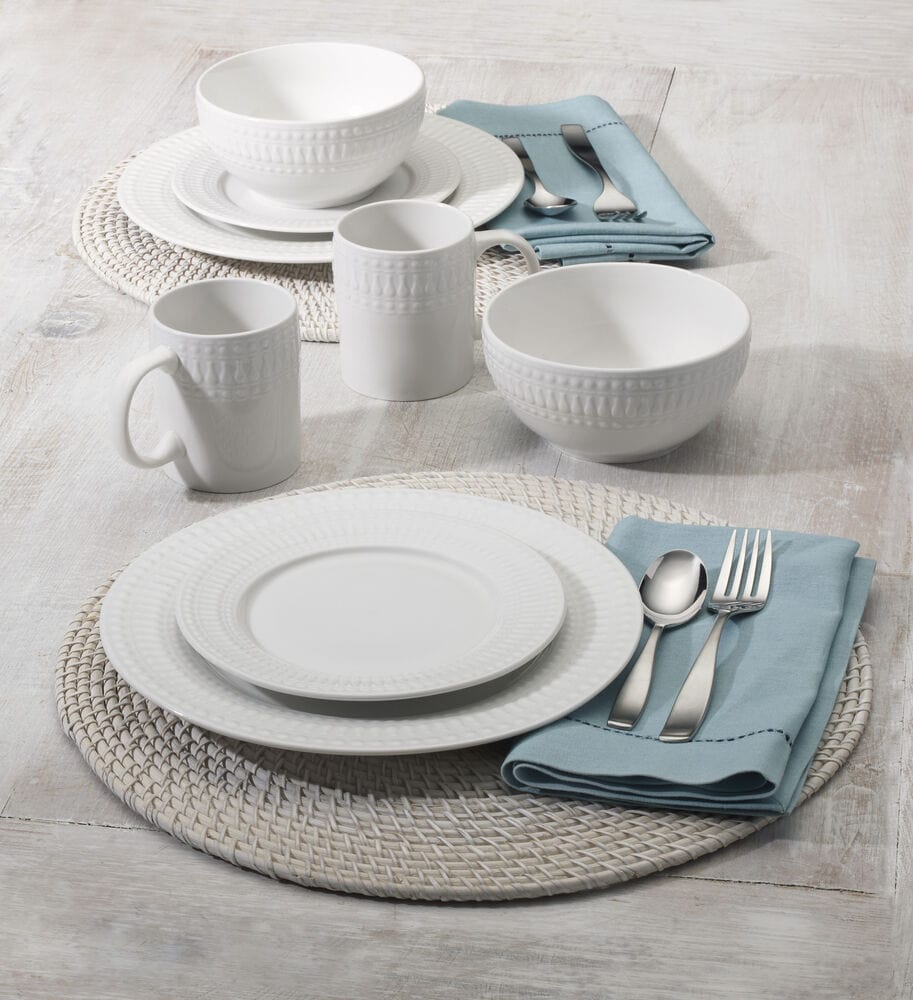 Cassandra 16 Piece Dinnerware Set, Service For 4