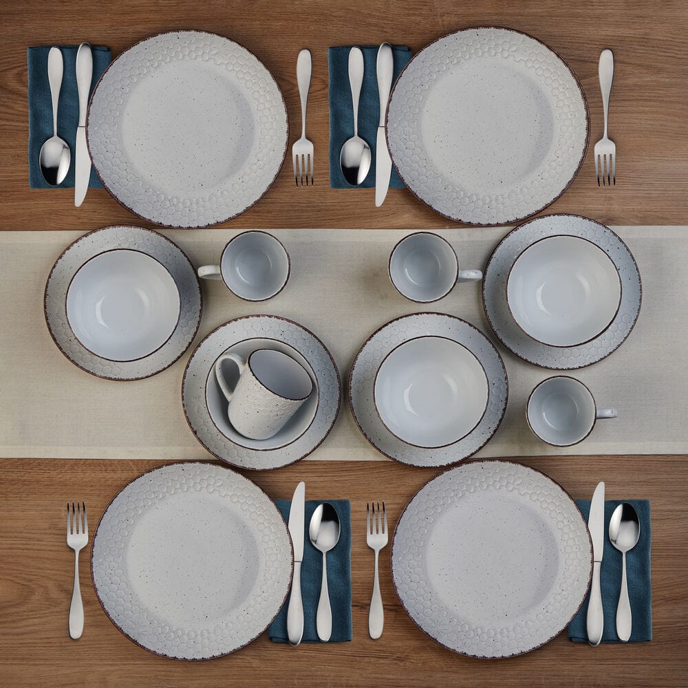 Bumble Bee White 16 Piece Dinnerware Set, Service For 4