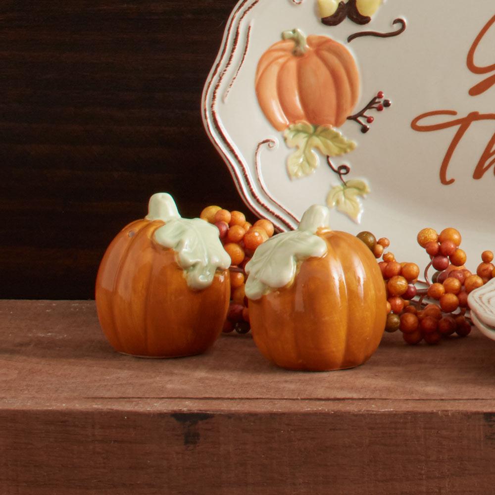 Plymouth Pumpkin Salt And Pepper Set