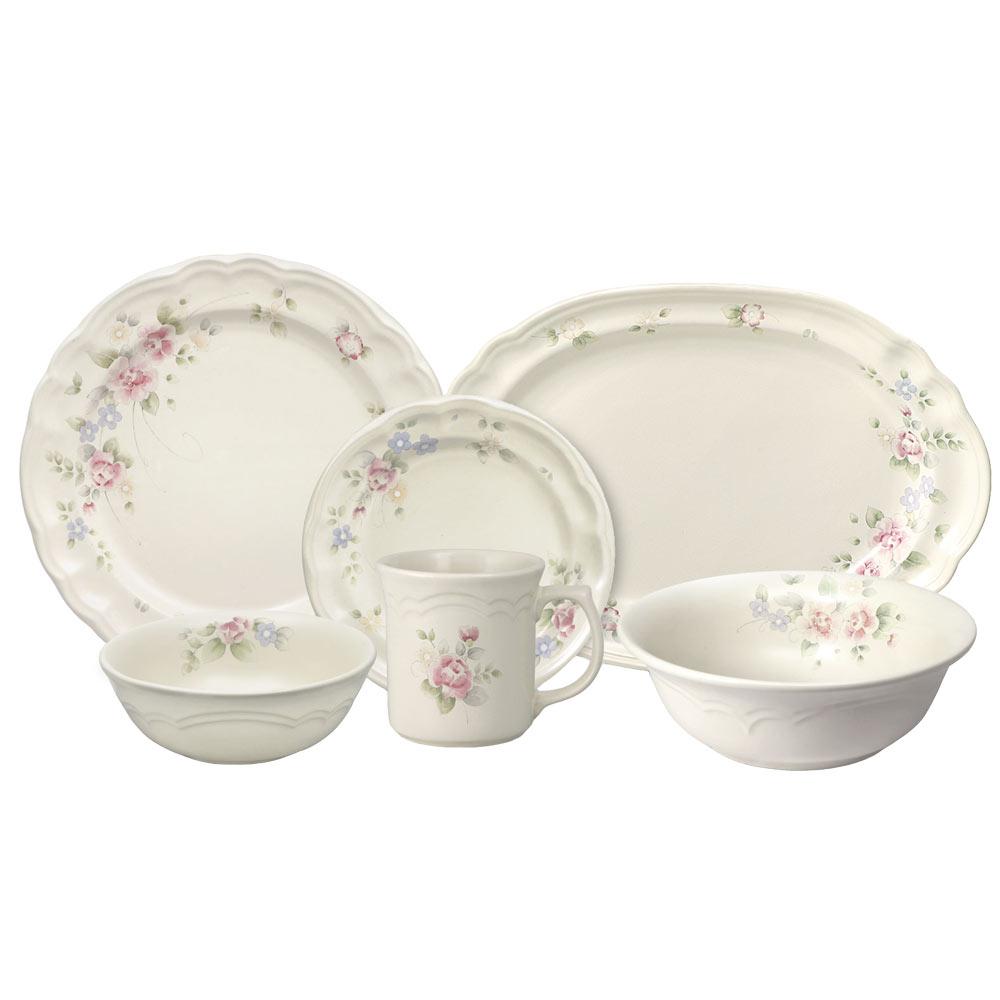 Service For 8 With Serveware