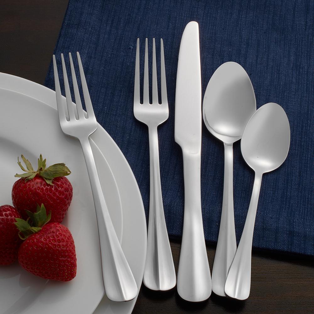 Simplicity 20 Piece Flatware Set, Service For 4