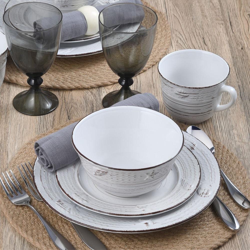 Trellis Coastal White 16 Piece Dinnerware Set, Service For 4