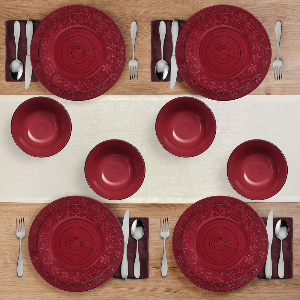 Trellis Snowflakes 12 Piece Dinnerware Set, Service For 4