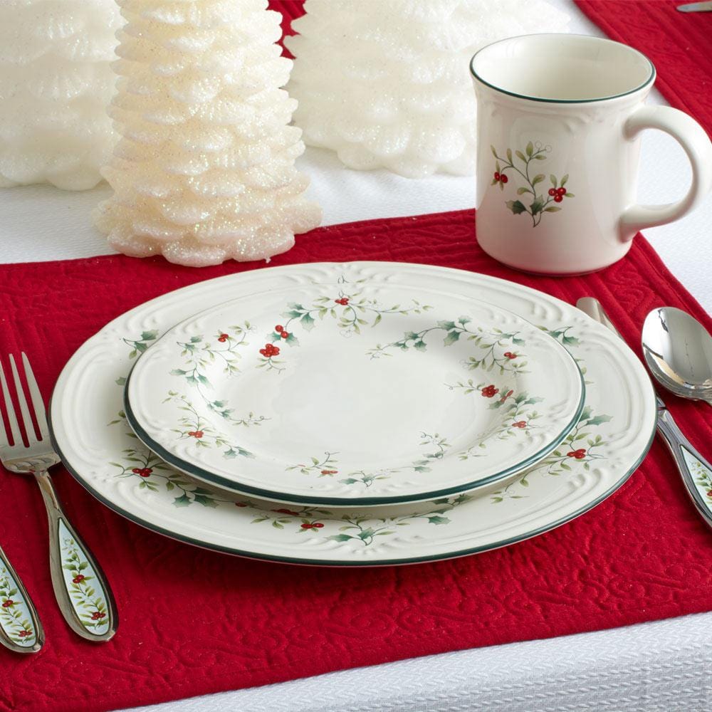 Winterberry Dinner Plate