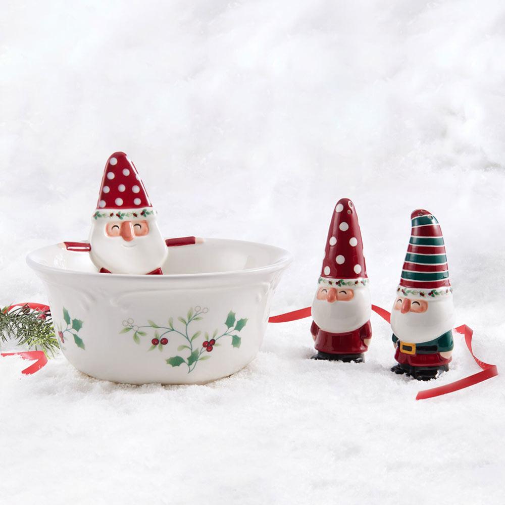 Winterberry Gnome Bowl And Salt And Pepper Set