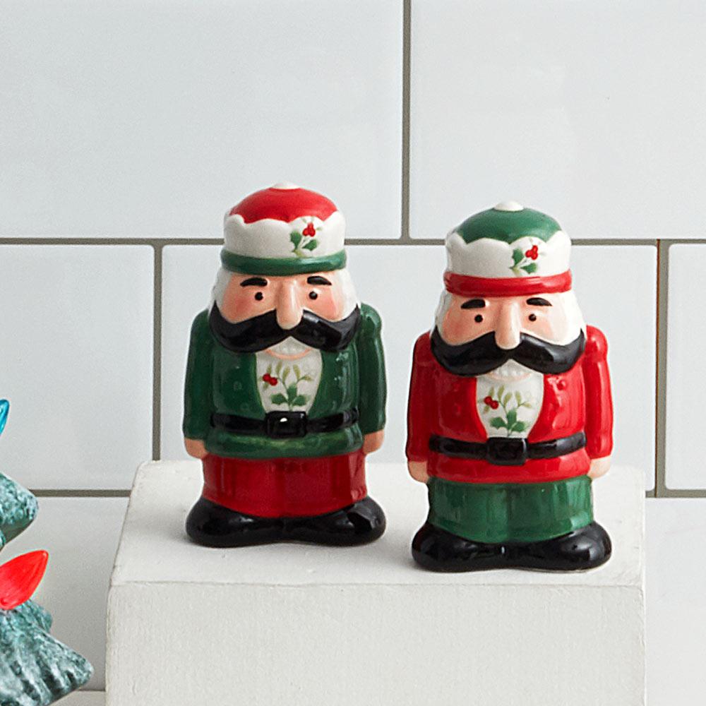 Winterberry Nutcracker Salt And Pepper Set