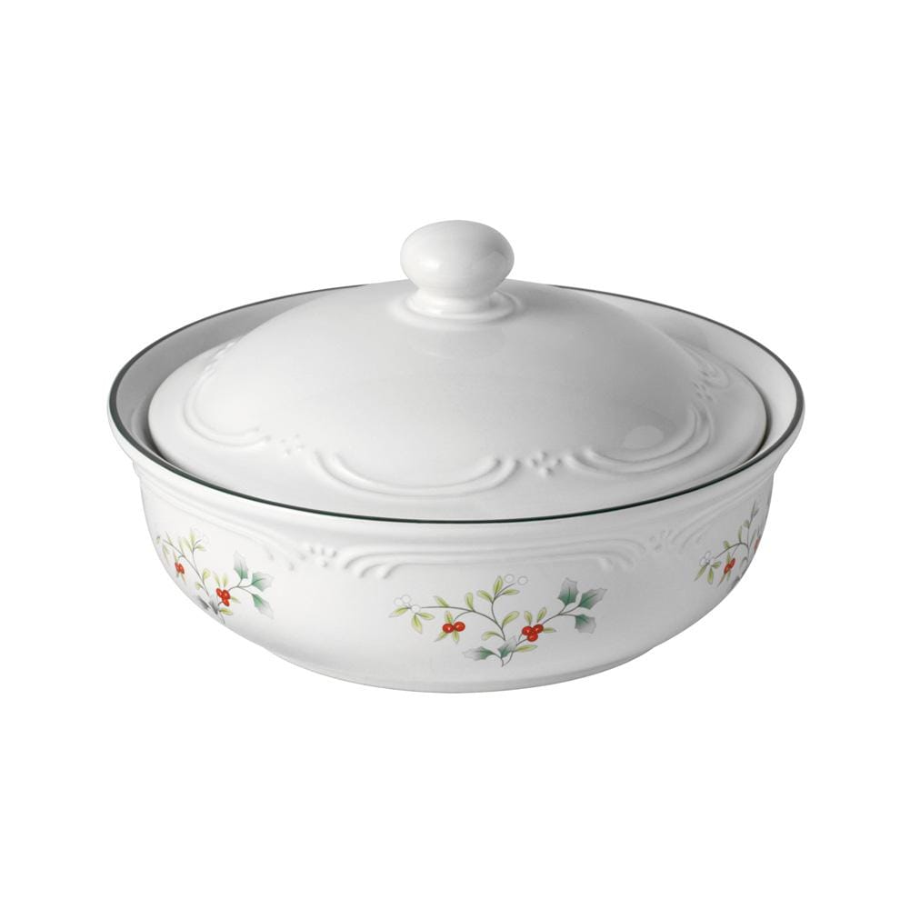 Winterberry Round Covered Casserole