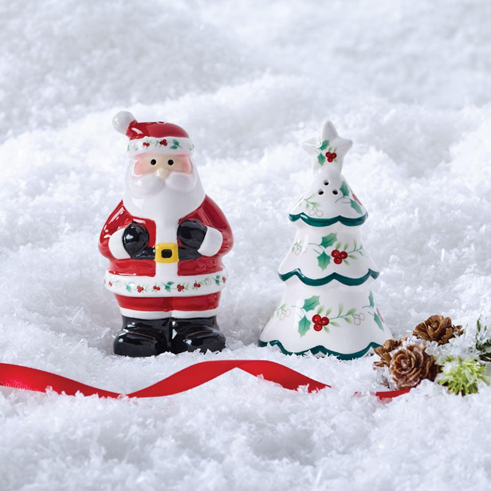 Winterberry Santa And Tree Salt And Pepper Set