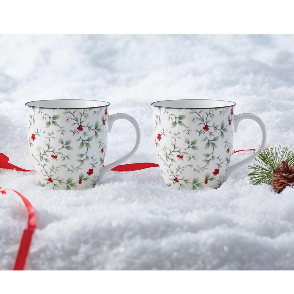 Winterberry Set Of 2 Mugs