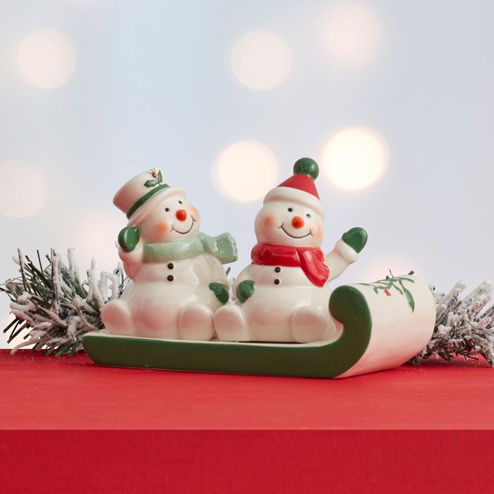 Winterberry Snowmen On Sled Salt And Pepper Set